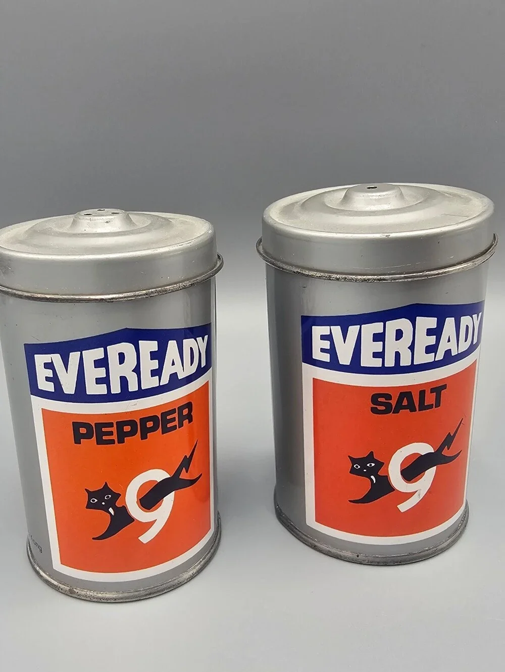 Vintage Eveready Salt and Pepper Shakers Set